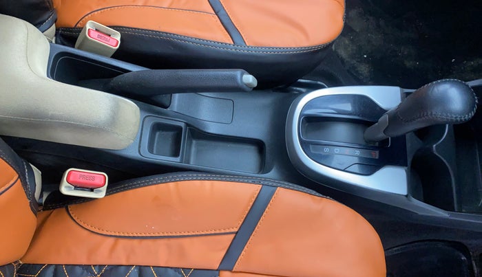 2020 Honda Jazz 1.2L I-VTEC ZX CVT, Petrol, Automatic, 75,881 km, Gear Lever