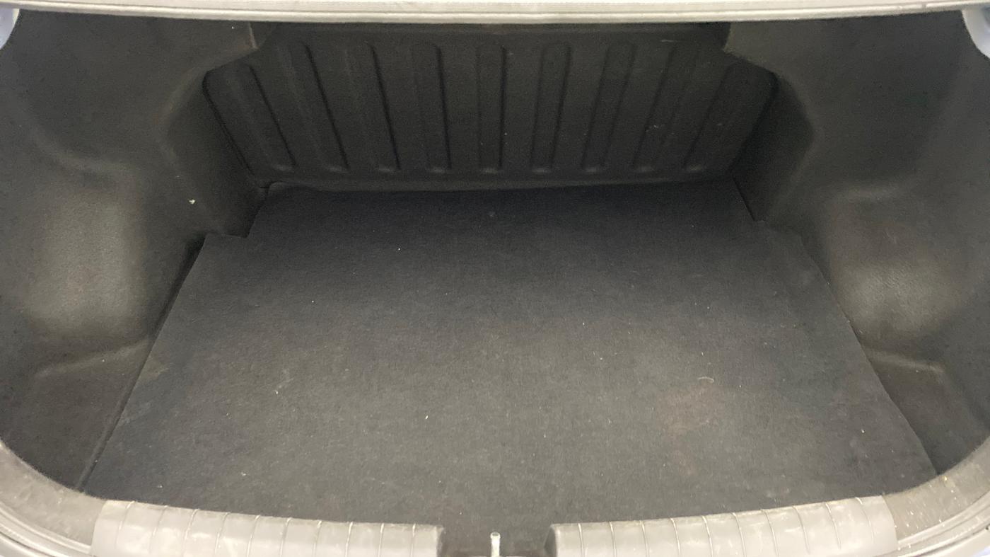 2014 Hyundai Xcent SX 1.2 OPT, Petrol, Manual, 80,274 km, Boot Inside