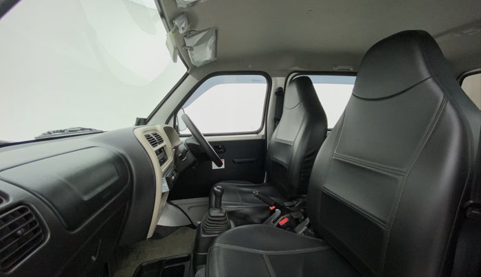 2022 Maruti Eeco 5 STR AC CNG (O), CNG, Manual, 6,587 km, Right Side Front Door Cabin