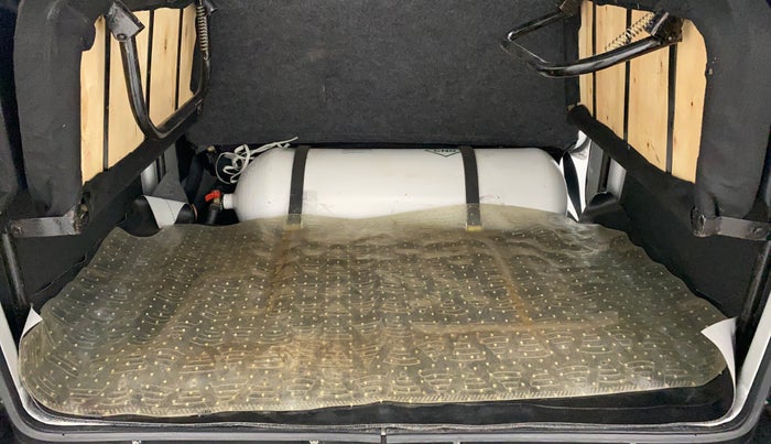 2022 Maruti Eeco 5 STR AC CNG (O), CNG, Manual, 6,587 km, Boot Inside