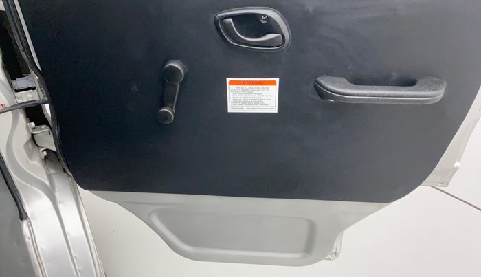 2022 Maruti Eeco 5 STR AC CNG (O), CNG, Manual, 6,587 km, Driver Side Door Panels Control