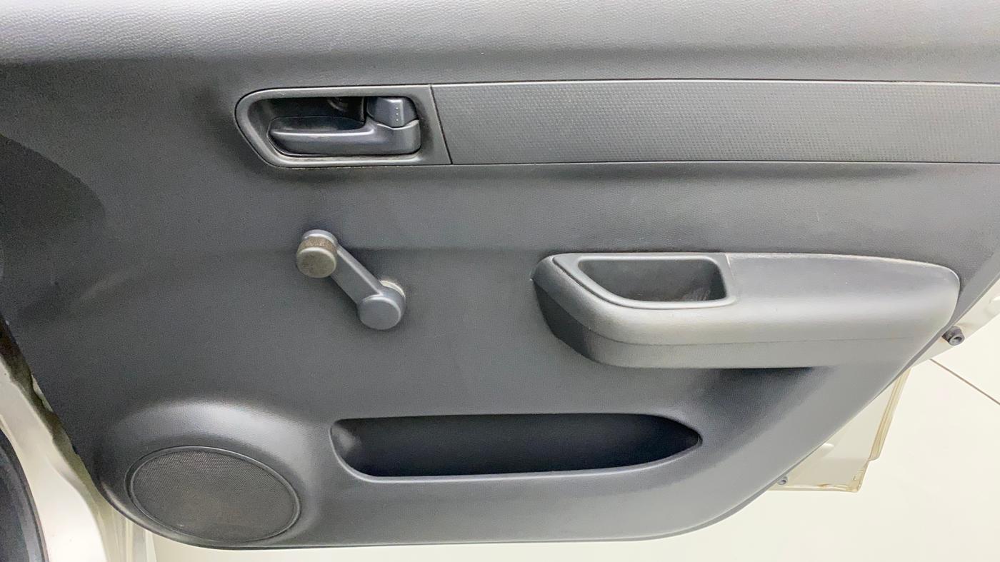 2010 Maruti Swift Dzire LXI, Petrol, Manual, 46,707 km, Driver Side Door Panels Control