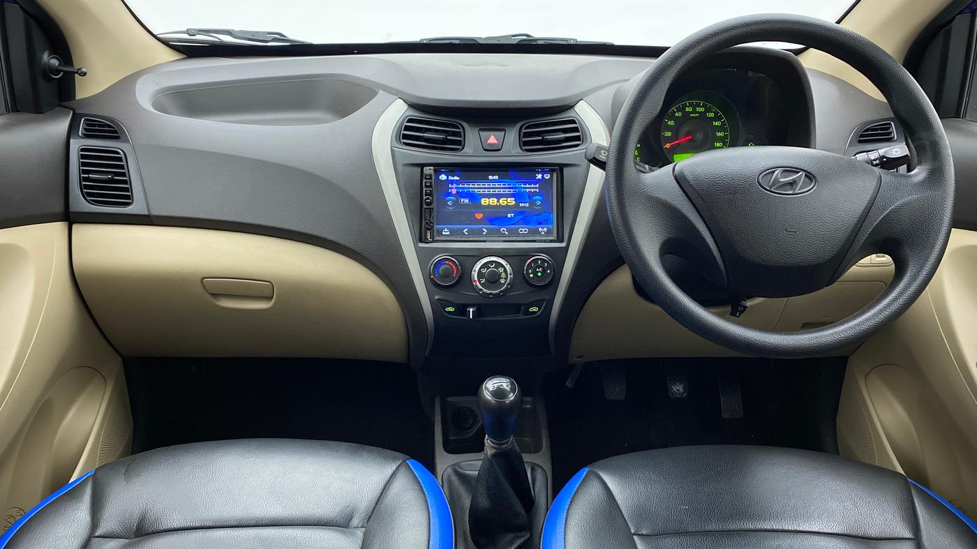 2017 Hyundai Eon ERA PLUS, Petrol, Manual, 33,083 km, Dashboard