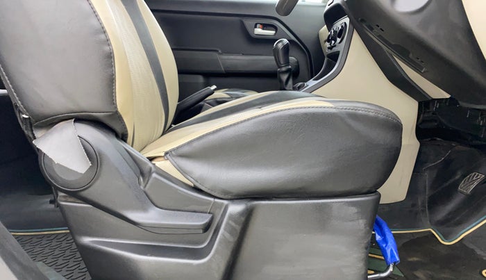 2021 Maruti New Wagon-R VXI 1.0, Petrol, Manual, 19,784 km, Driver Side Adjustment Panel