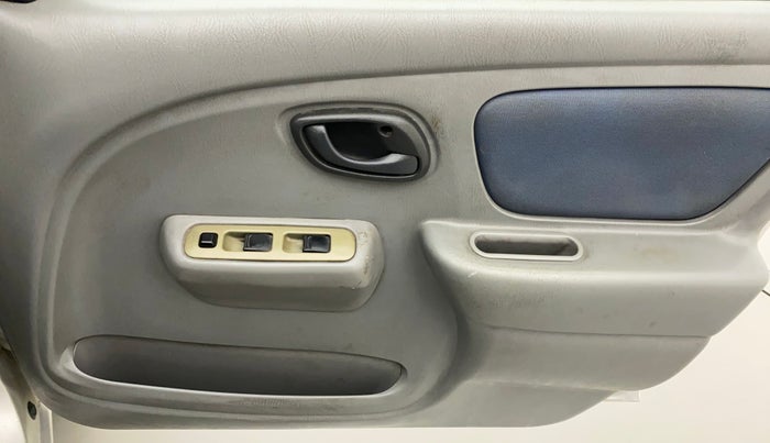 2014 Maruti Alto K10 VXI, Petrol, Manual, 75,896 km, Driver Side Door Panels Control