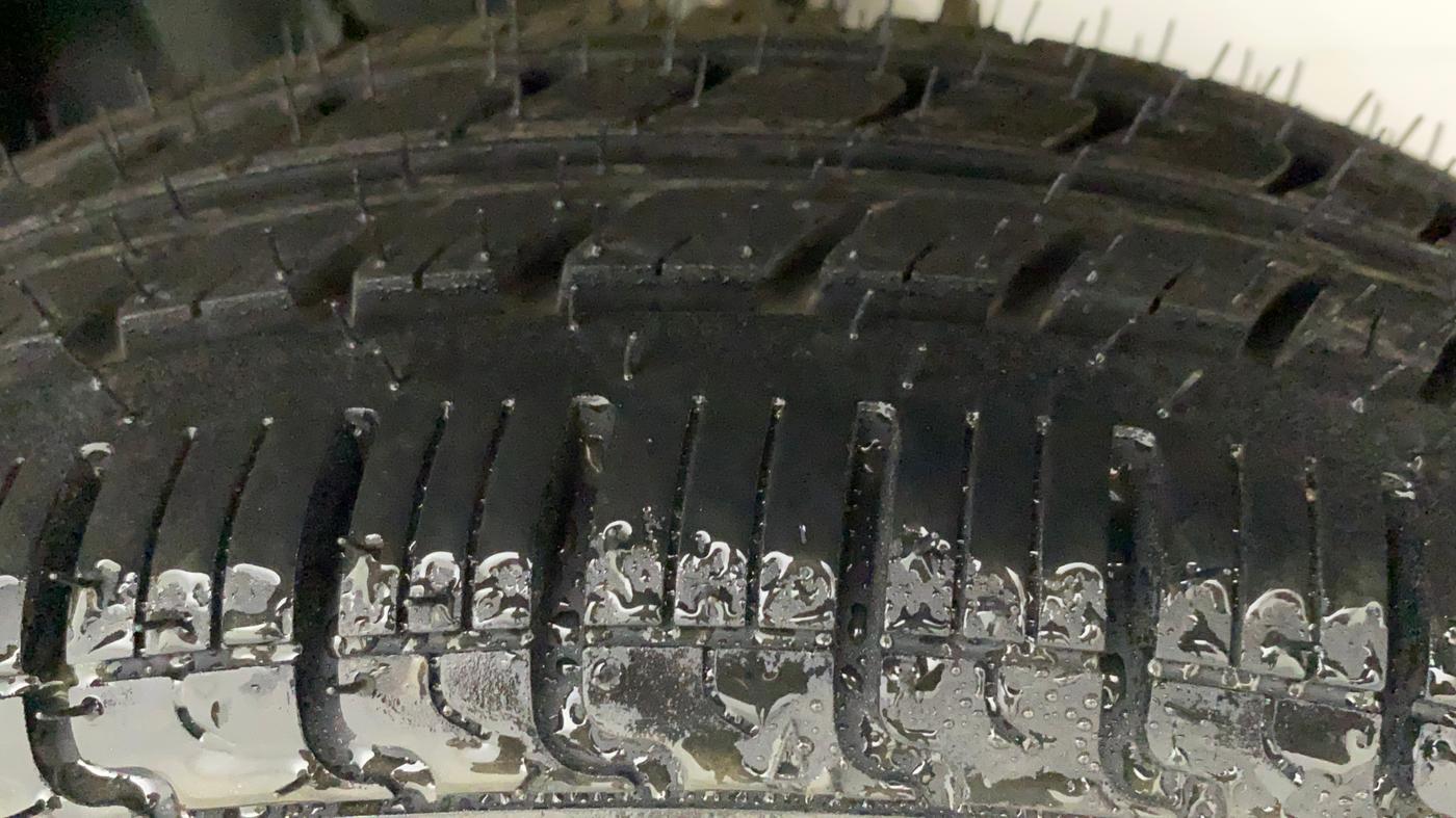 2014 Maruti Alto K10 VXI, Petrol, Manual, 75,896 km, Left Rear Tyre Tread