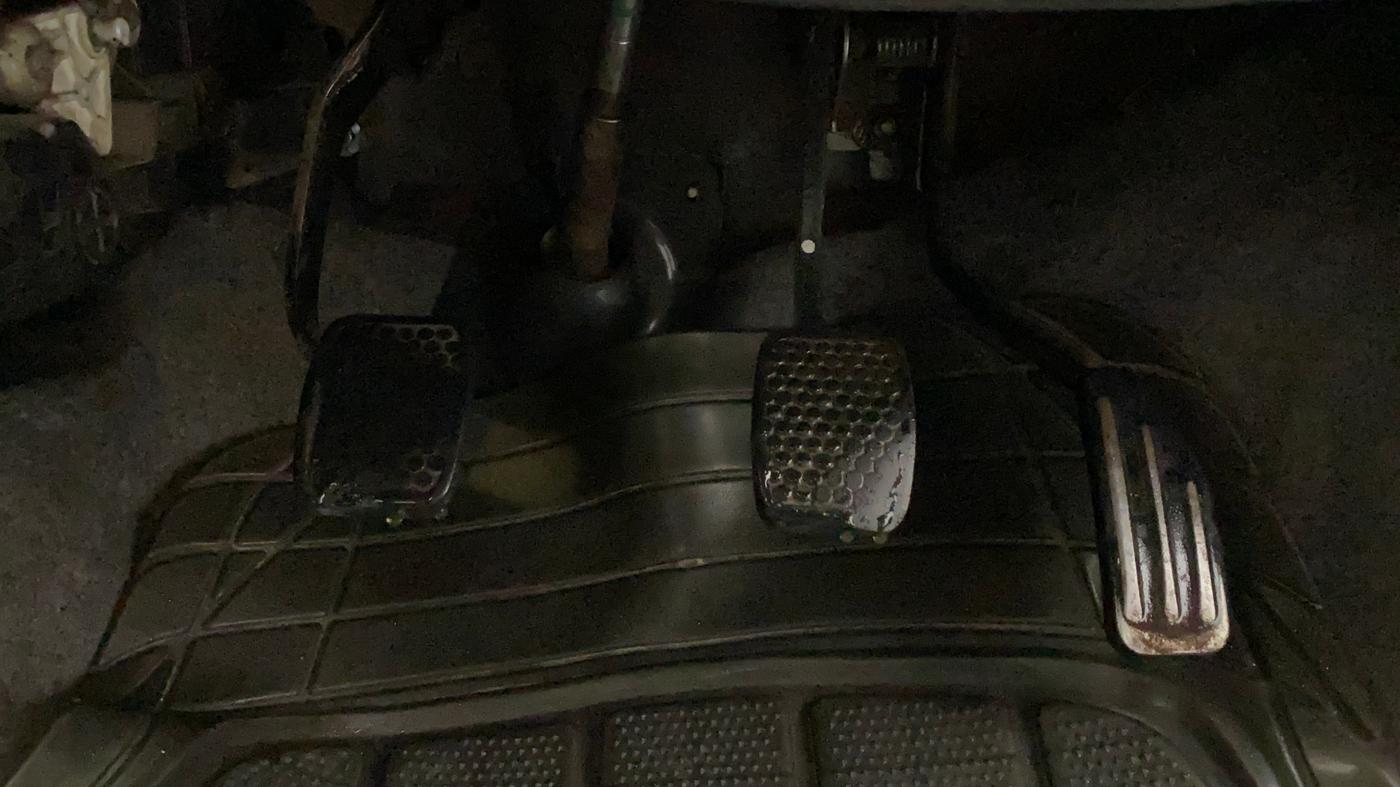 2014 Maruti Alto K10 VXI, Petrol, Manual, 75,896 km, Pedals
