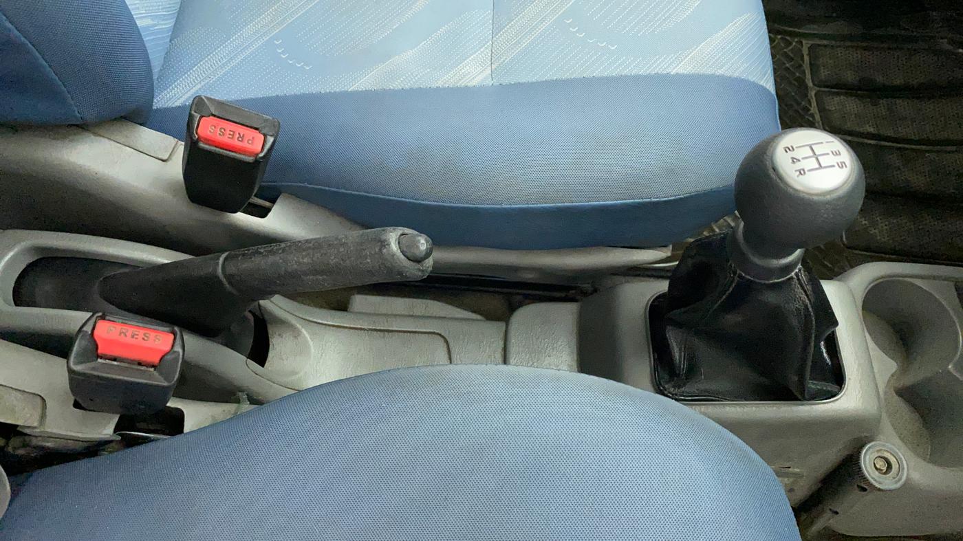 2014 Maruti Alto K10 VXI, Petrol, Manual, 75,896 km, Gear Lever