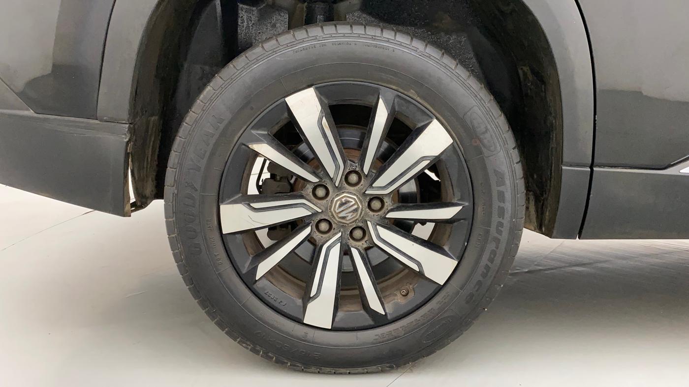 2019 MG HECTOR SHARP 2.0 DIESEL, CNG, Manual, 49,559 km, Right Rear Wheel