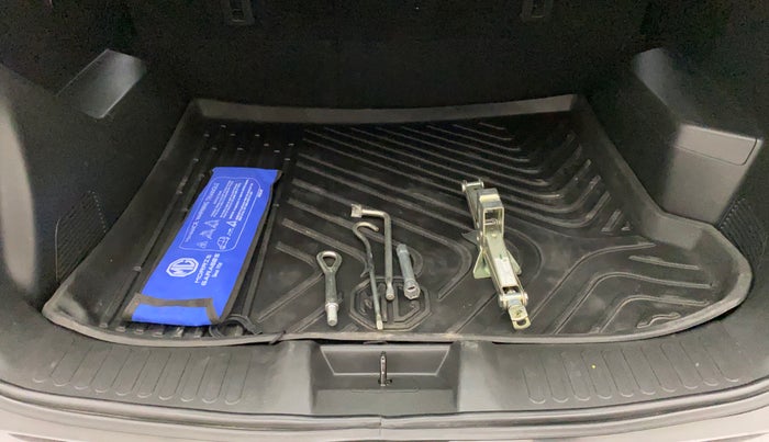 2019 MG HECTOR SHARP 2.0 DIESEL, Diesel, Manual, 49,559 km, Boot Inside