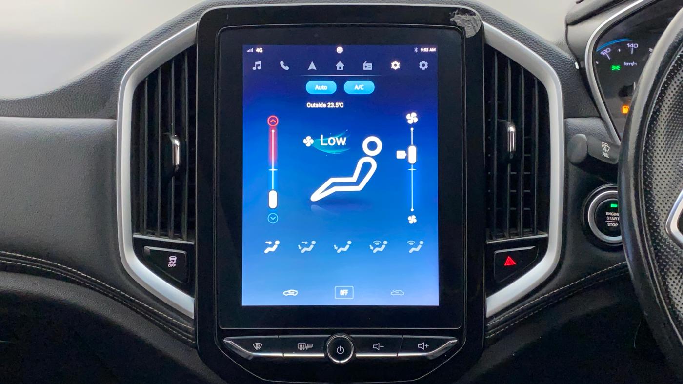 2019 MG HECTOR SHARP 2.0 DIESEL, CNG, Manual, 49,559 km, Automatic Climate Control