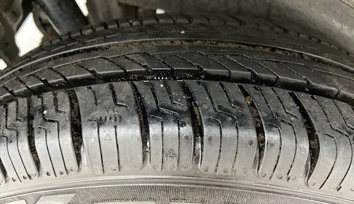 2012 Maruti Wagon R 1.0 LXI CNG, CNG, Manual, 98,525 km, Right Rear Tyre Tread