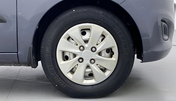 2013 Hyundai i10 ERA 1.1 IRDE, CNG, Manual, 76,314 km, Right Front Wheel