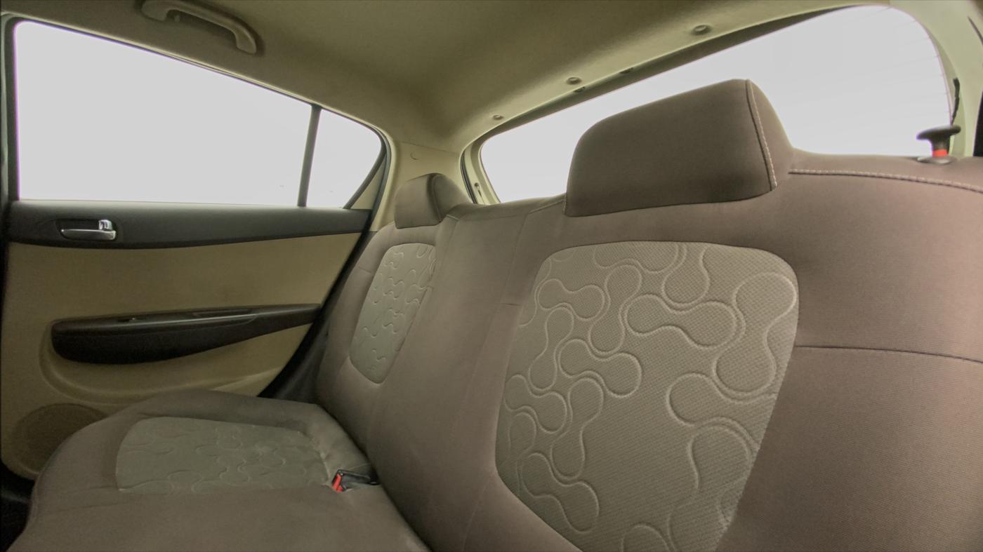 2010 Hyundai i20 MAGNA (O) 1.2, Petrol, Manual, 62,380 km, Right Side Rear Door Cabin