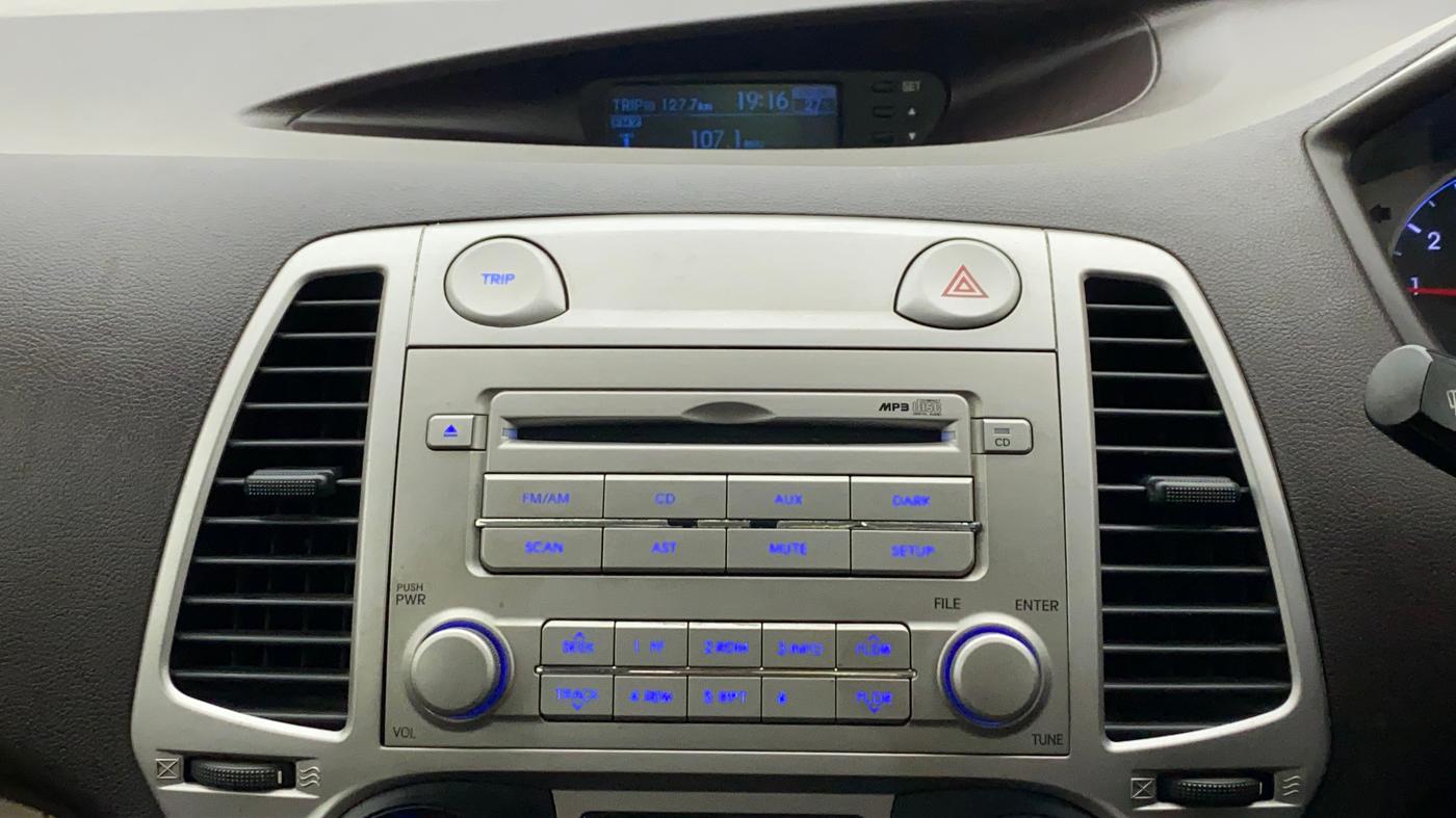 2010 Hyundai i20 MAGNA (O) 1.2, Petrol, Manual, 62,380 km, Infotainment System