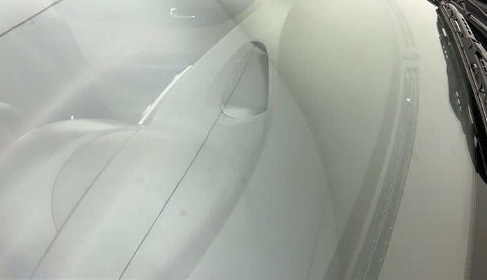 2010 Hyundai i20 MAGNA (O) 1.2, Petrol, Manual, 62,380 km, Front windshield - Minor spot on windshield