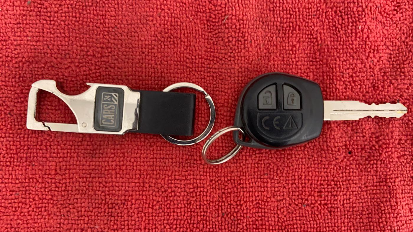 2018 Maruti Vitara Brezza ZDI AMT, Diesel, Automatic, 62,125 km, Key Close Up