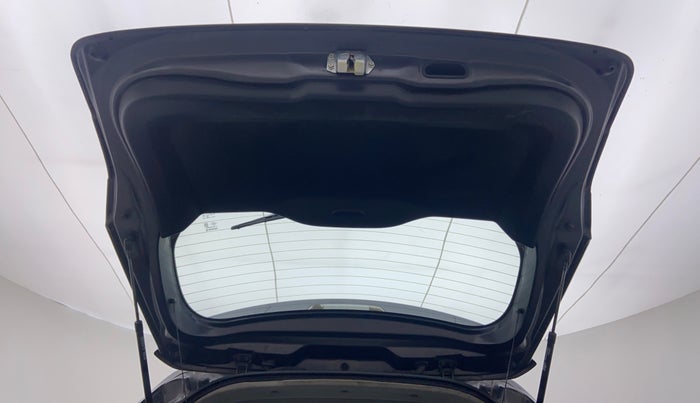 2018 Maruti Vitara Brezza ZDI AMT, Diesel, Automatic, 62,125 km, Boot Door Open