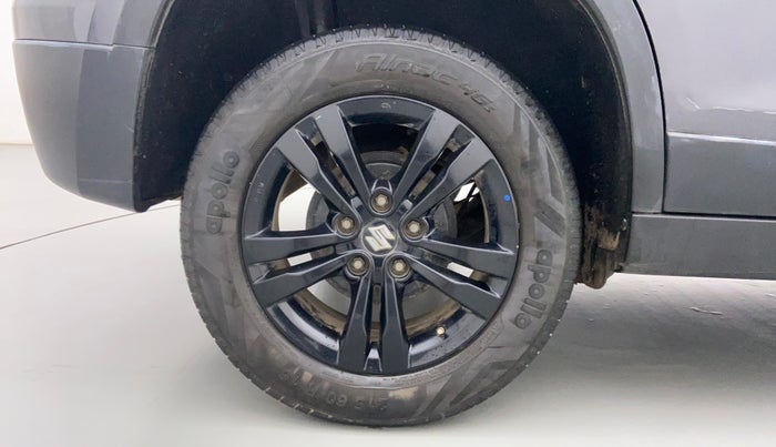 2018 Maruti Vitara Brezza ZDI AMT, Diesel, Automatic, 62,125 km, Right Rear Wheel