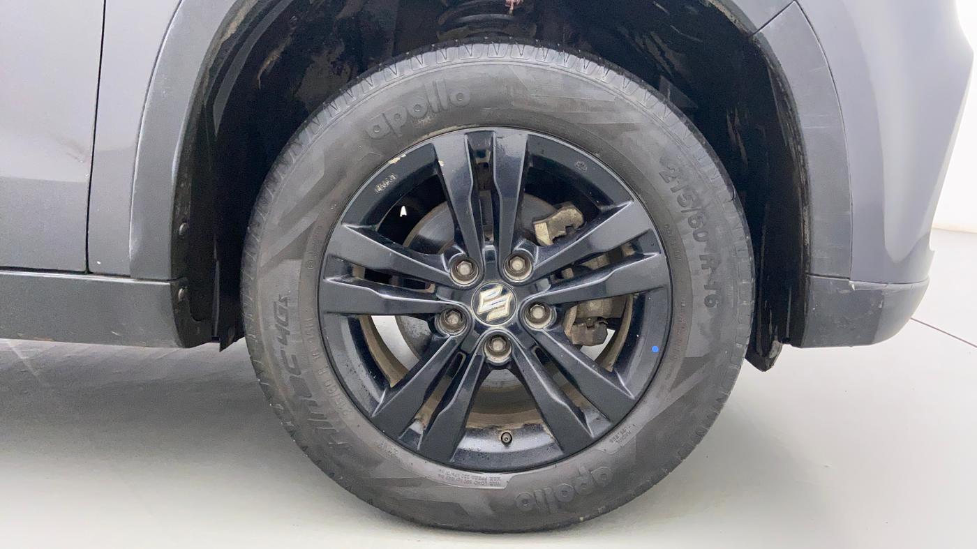 2018 Maruti Vitara Brezza ZDI AMT, Diesel, Automatic, 62,125 km, Right Front Wheel