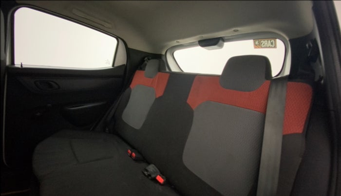 2015 Renault Kwid RXT 0.8, Petrol, Manual, 54,273 km, Right Side Rear Door Cabin
