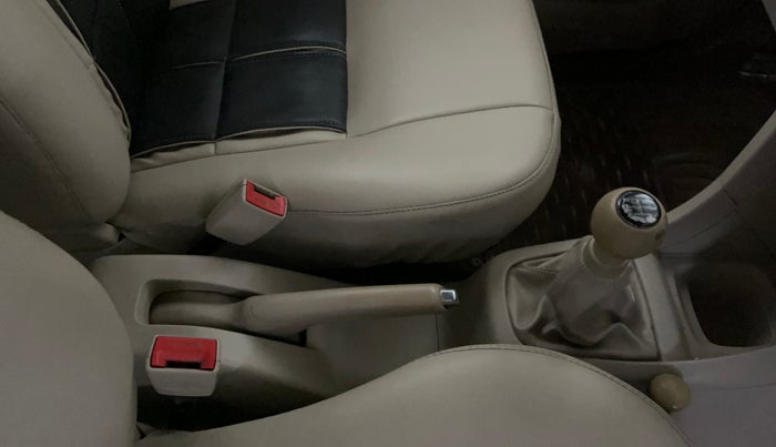 2014 Maruti Swift Dzire VXI, Petrol, Manual, 49,333 km, Gear Lever