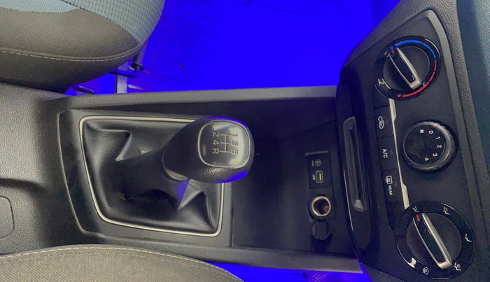 2017 Hyundai i20 Active 1.2 S, Petrol, Manual, 44,616 km, Gear Lever