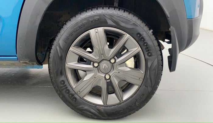 2022 Renault Kwid 1.0 CLIMBER OPT AMT, Petrol, Automatic, 9,682 km, Left Rear Wheel