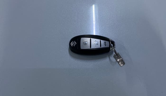2021 Maruti Ciaz ALPHA 1.5 SHVS PETROL, Petrol, Manual, 38,137 km, Key Close Up