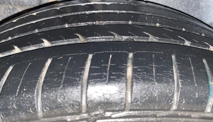2021 Maruti Ciaz ALPHA 1.5 SHVS PETROL, Petrol, Manual, 38,137 km, Right Rear Tyre Tread