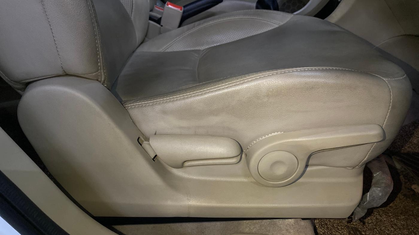 2021 Maruti Ciaz ALPHA 1.5 SHVS PETROL, Petrol, Manual, 38,137 km, Driver Side Adjustment Panel