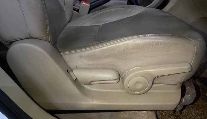 2021 Maruti Ciaz ALPHA 1.5 SHVS PETROL, Petrol, Manual, 38,137 km, Driver Side Adjustment Panel