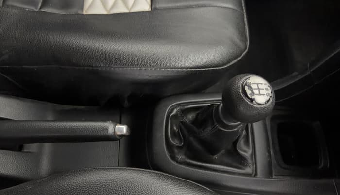 2016 Maruti Swift ZXI, Petrol, Manual, 65,319 km, Gear Lever