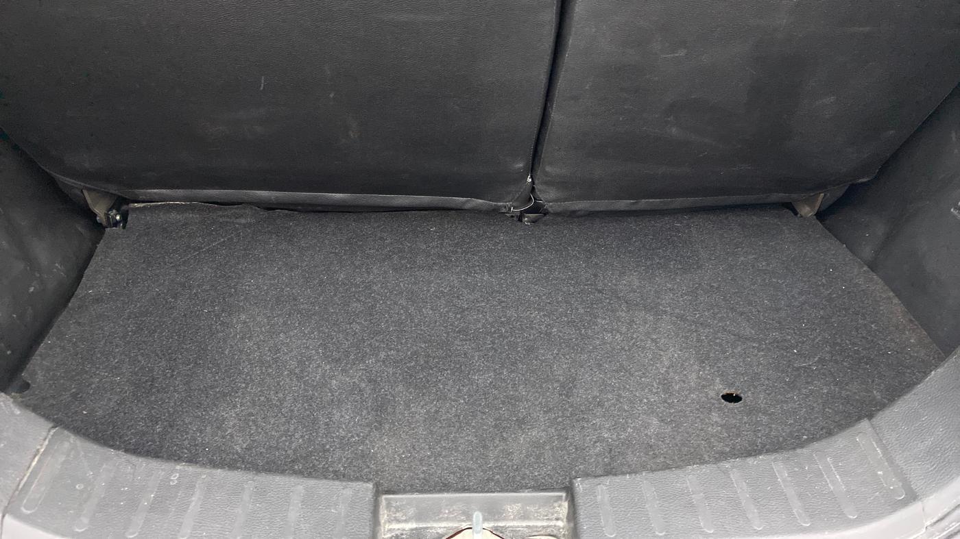 2016 Maruti Wagon R 1.0 VXI (O) AMT, Petrol, Automatic, 66,287 km, Boot Inside