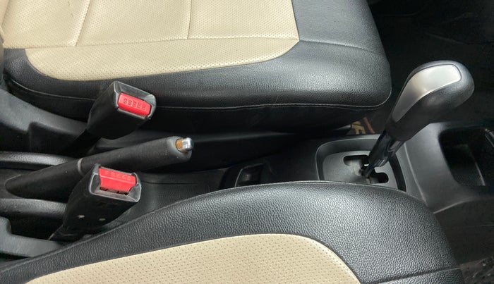 2016 Maruti Wagon R 1.0 VXI (O) AMT, Petrol, Automatic, 66,287 km, Gear Lever