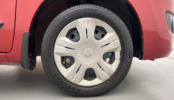 2016 Maruti Wagon R 1.0 VXI (O) AMT, Petrol, Automatic, 66,287 km, Right Front Wheel