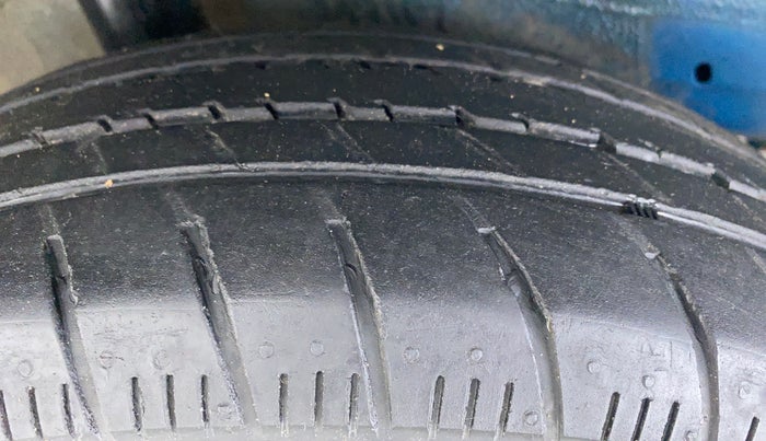 2015 Maruti Celerio VXI AGS, Petrol, Automatic, 57,337 km, Right Rear Tyre Tread