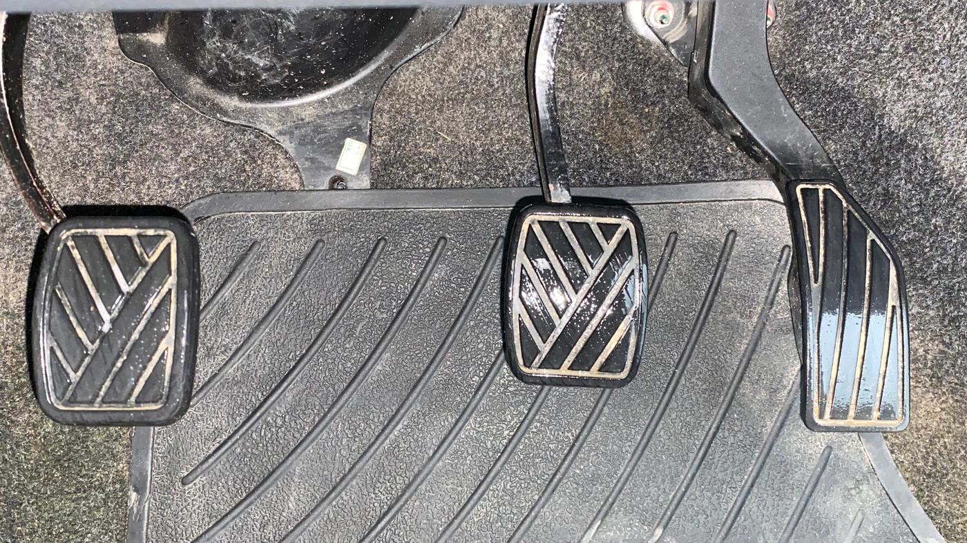 2010 Maruti Ritz LXI, Petrol, Manual, 62,568 km, Pedals