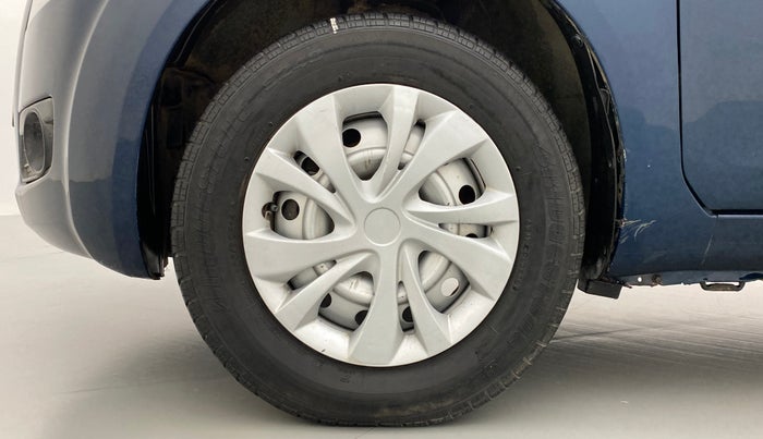 2010 Maruti Ritz LXI, Petrol, Manual, 62,568 km, Left Front Wheel