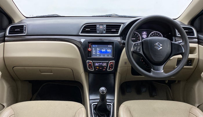 2016 Maruti Ciaz ZXI, Petrol, Manual, 60,318 km, Dashboard