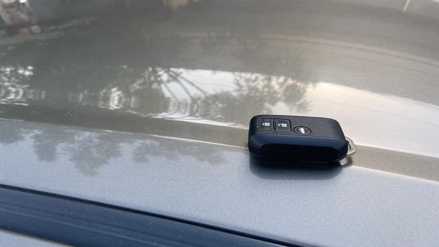 2025 Maruti Dzire ZXi AMT, Petrol, Automatic, 9,107 km, Key Close Up