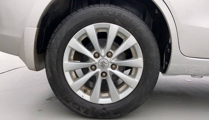 2015 Maruti Ertiga ZXI, Petrol, Manual, 17,205 km, Right Rear Wheel