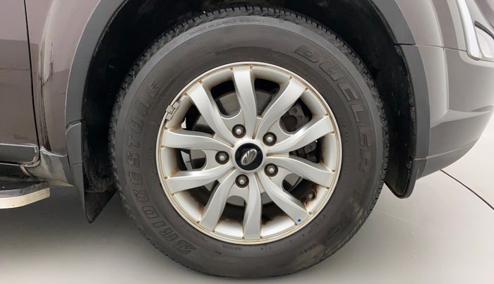 2019 Mahindra XUV500 W9 AT, Diesel, Automatic, 17,578 km, Right Front Wheel