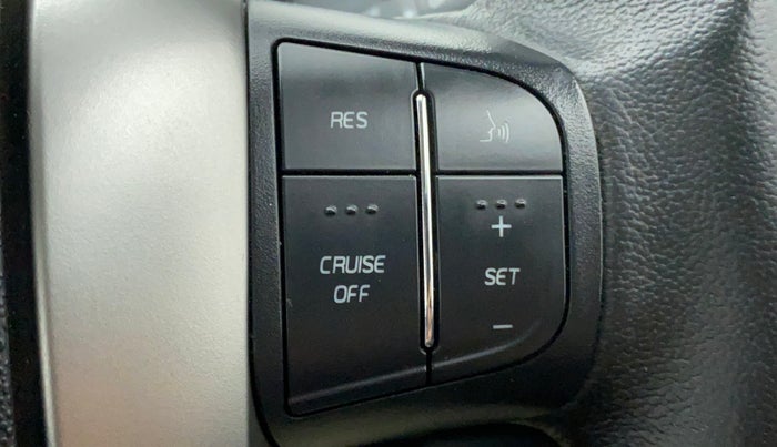 2019 Mahindra XUV500 W9 AT, Diesel, Automatic, 17,578 km, Adaptive Cruise Control