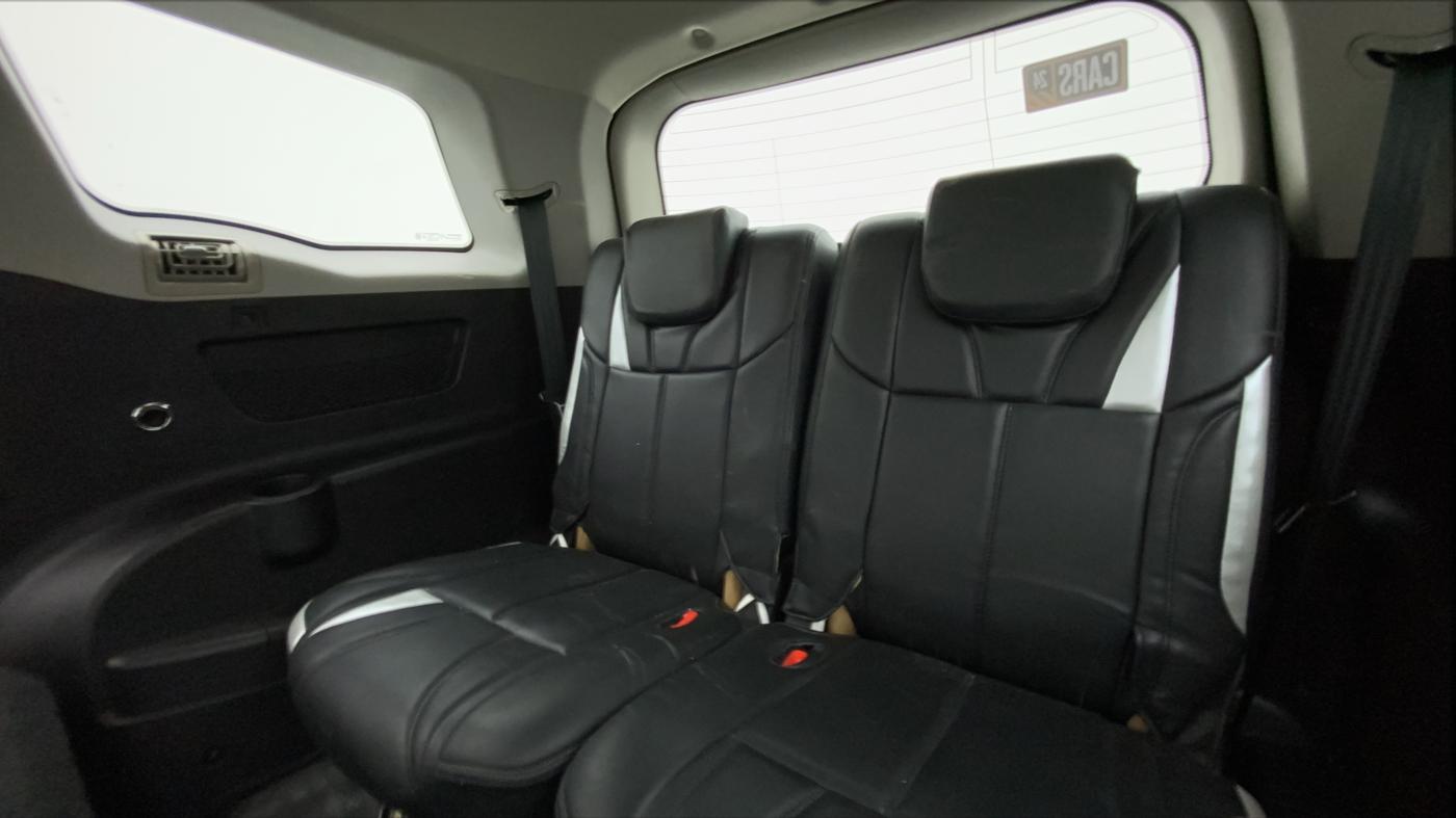 2019 Mahindra XUV500 W9 AT, Diesel, Automatic, 17,578 km, Third Seat Row ( optional )