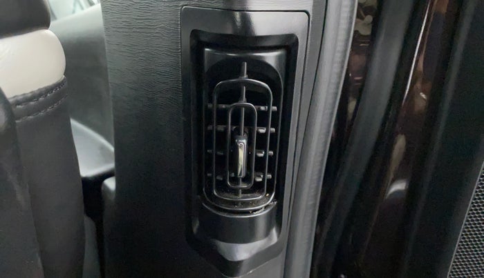 2019 Mahindra XUV500 W9 AT, Diesel, Automatic, 17,578 km, Rear AC Vents