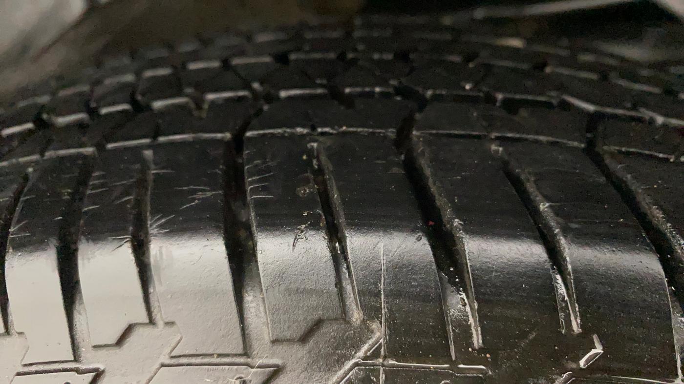 2019 Mahindra XUV500 W9 AT, Diesel, Automatic, 17,578 km, Left Rear Tyre Tread