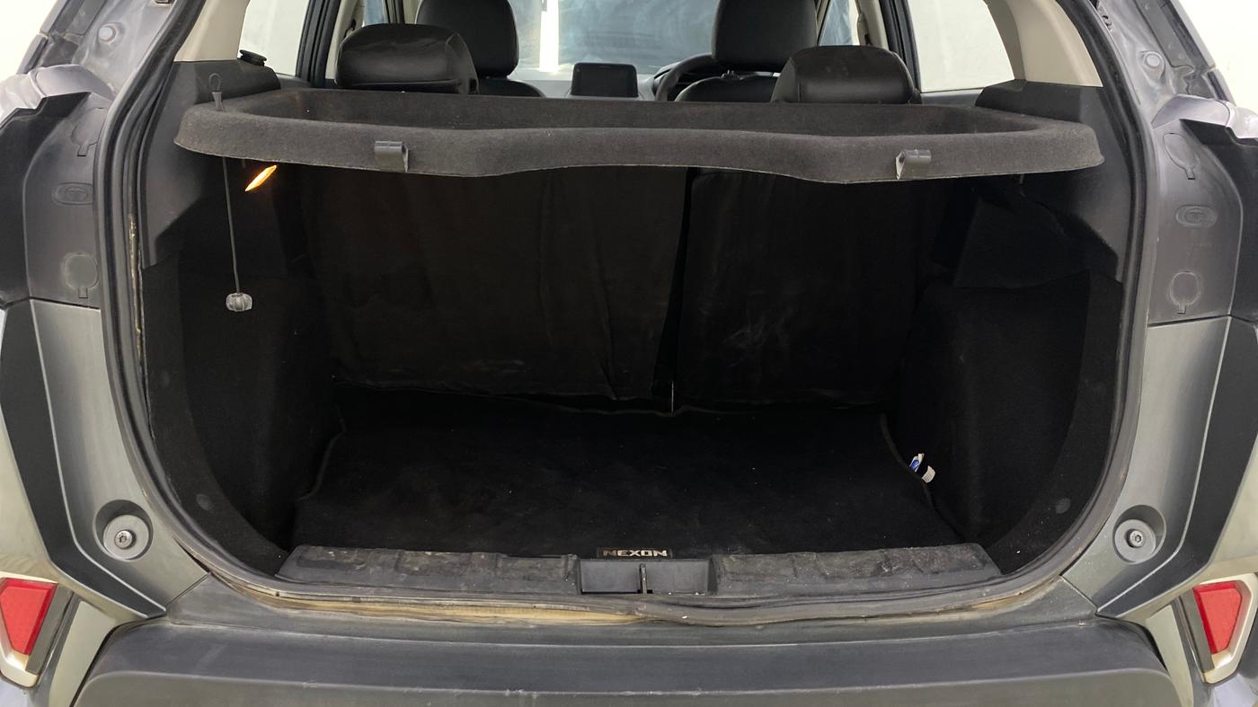 2023 Tata NEXON XZA PLUS DIESEL, Diesel, Automatic, 69,798 km, Boot Inside