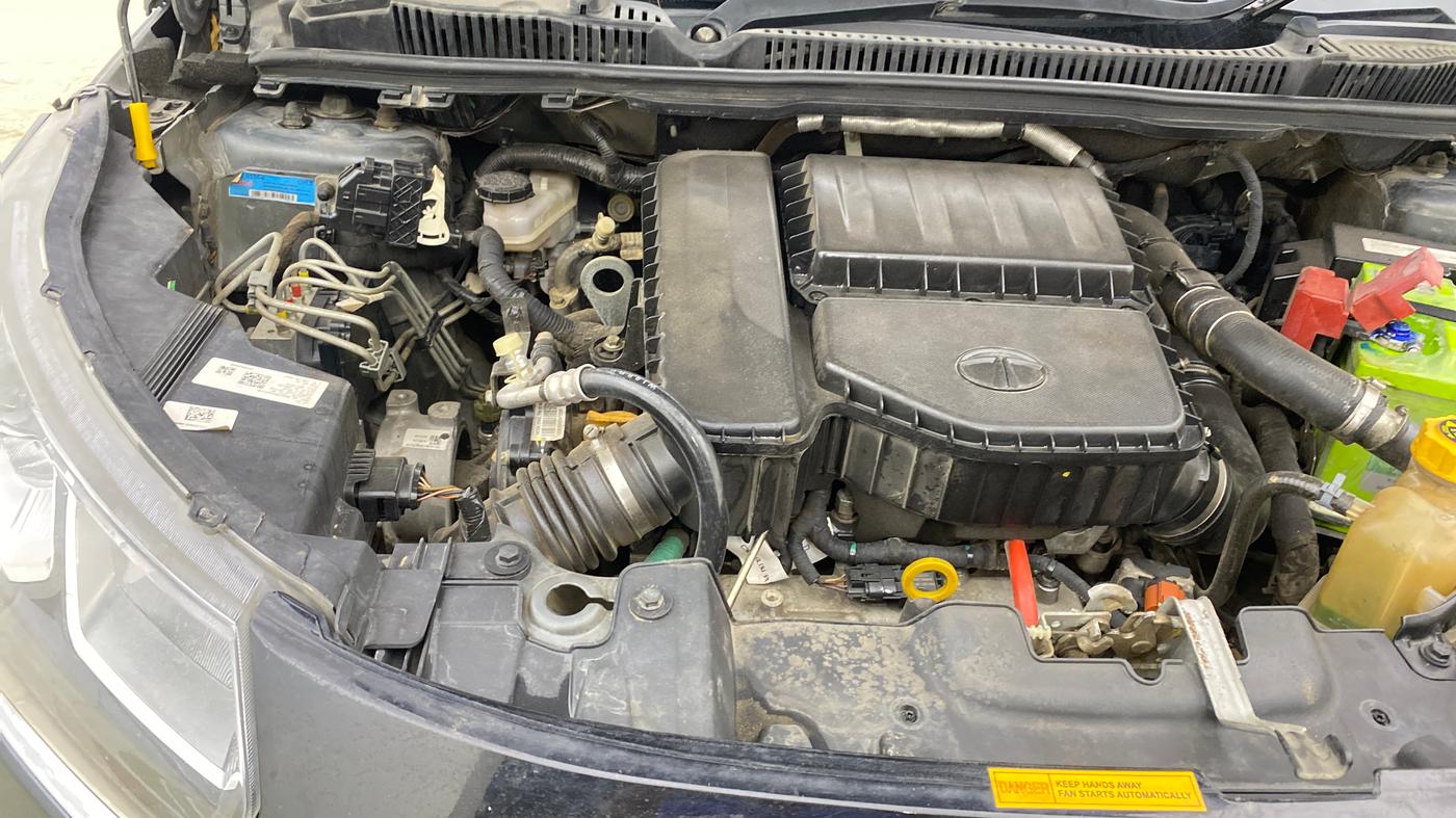 2023 Tata NEXON XZA PLUS DIESEL, Diesel, Automatic, 69,798 km, Engine View - Right