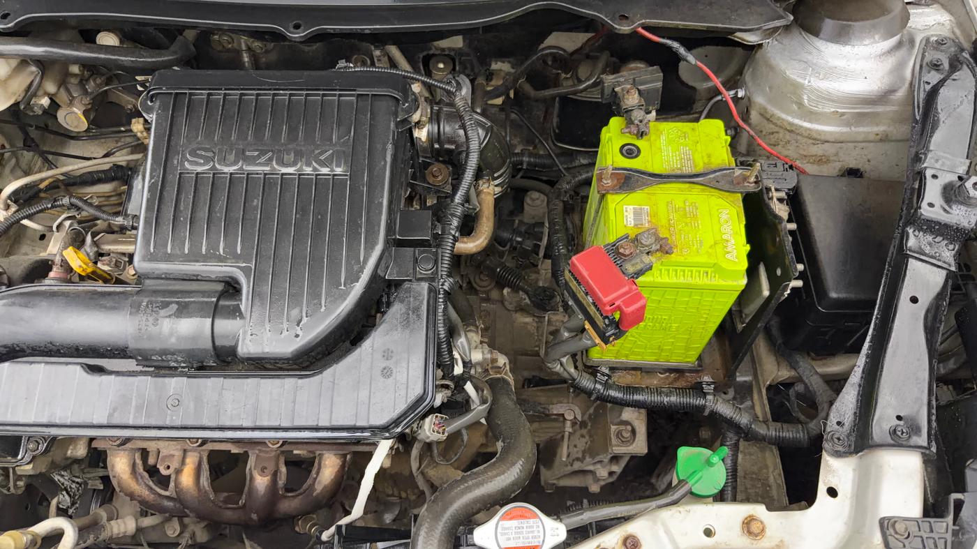 2016 Maruti Swift LXI (O), Petrol, Manual, 57,277 km, Engine View - Left